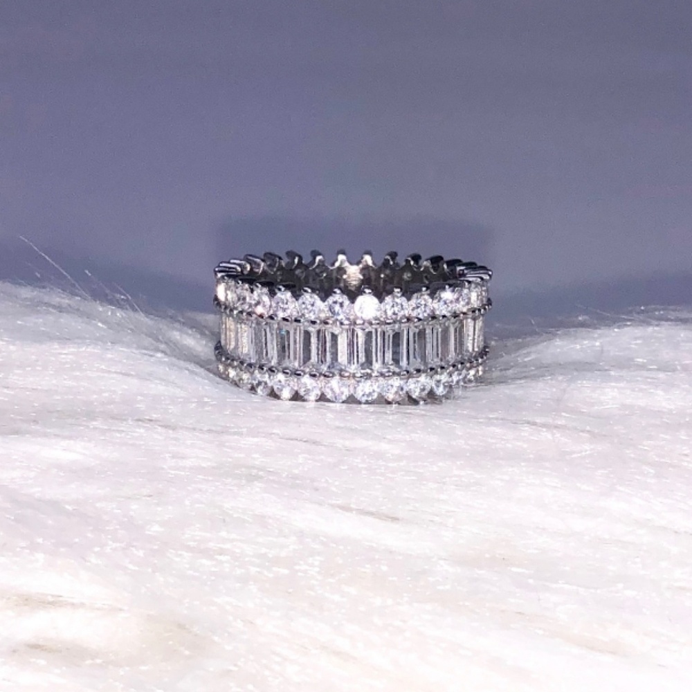 Last Size 10🥳 Sparkly "Queen Ring" 5.9 CT - Picture 4 of 7